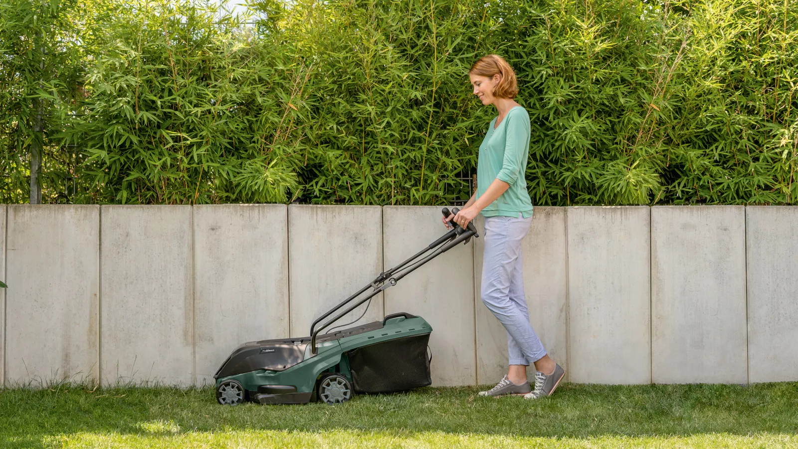 Tondeuse à gazon sans-fil UniversalRotak 36-550 Solo